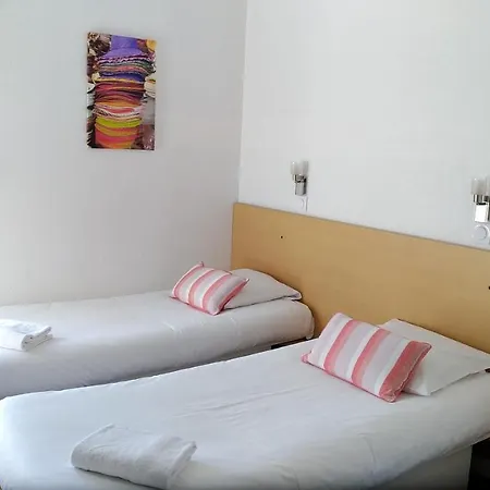 מלון Fasthotel Memorial